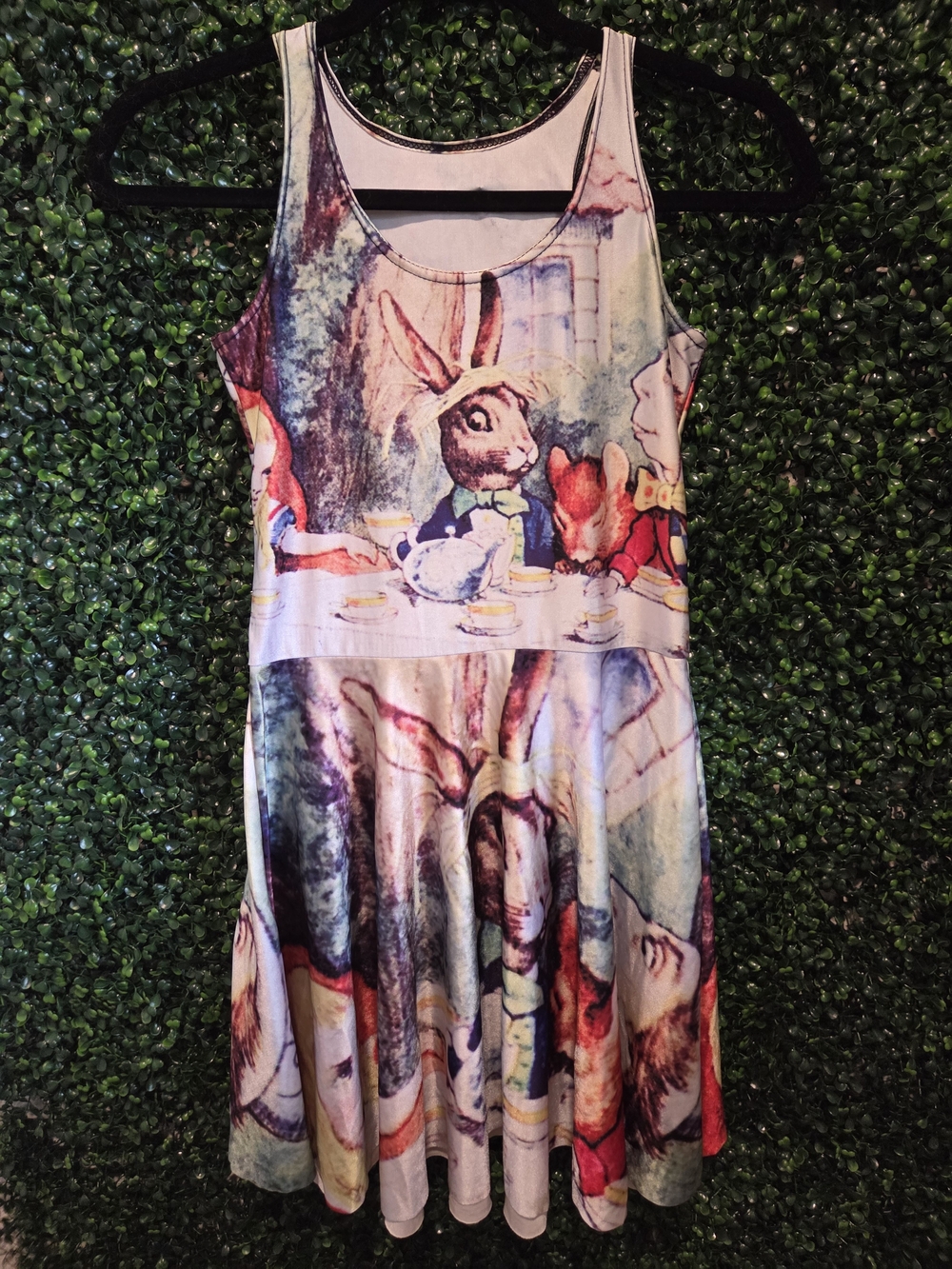 Sleeveless Alice In Wonderland Tea-Party Print Casual Dress - Multicolor